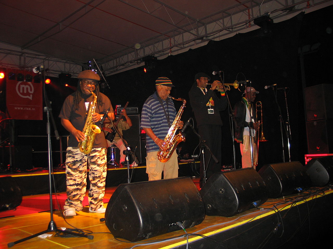 Le Ska: Rythmes Syncopés et Révolution Musicale en Jamaïque